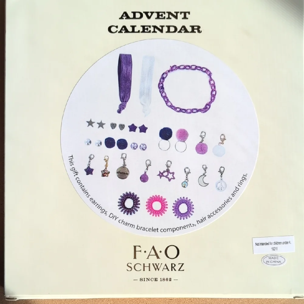 FAO Schwarz Festive Llama Advent Calendar - Pink and Black